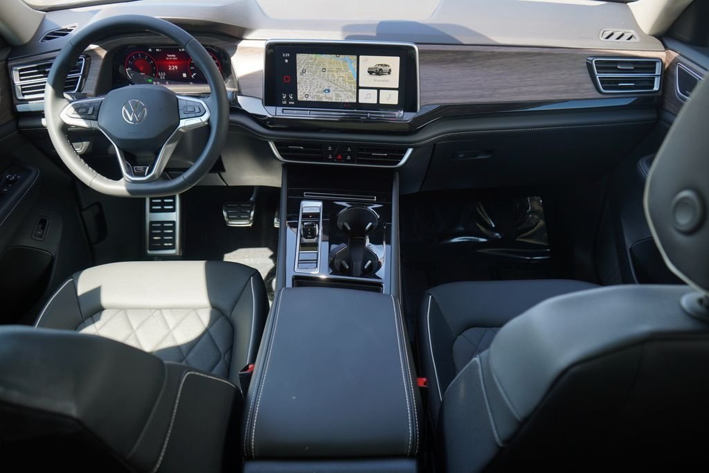 2025 Volkswagen Atlas SEL Premium R-Line - Photo 9