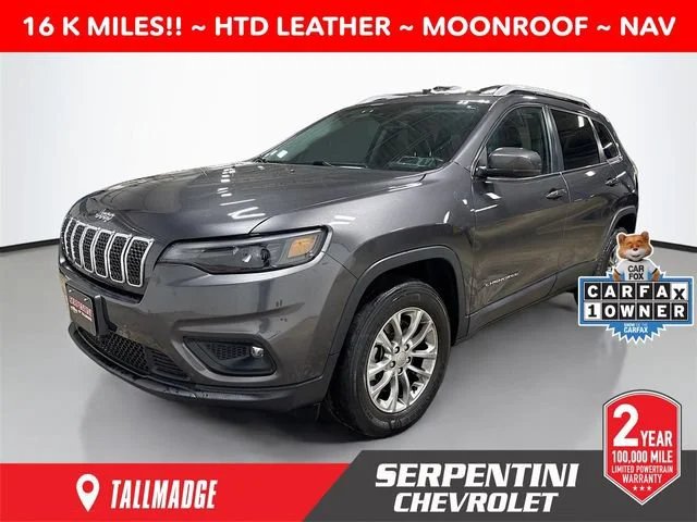 Used 2021  Jeep Latitude Plus image 1