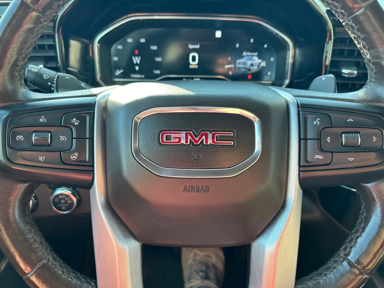 Used 2023 PACIFIC BLUE METALLIC GMC SLT image 16