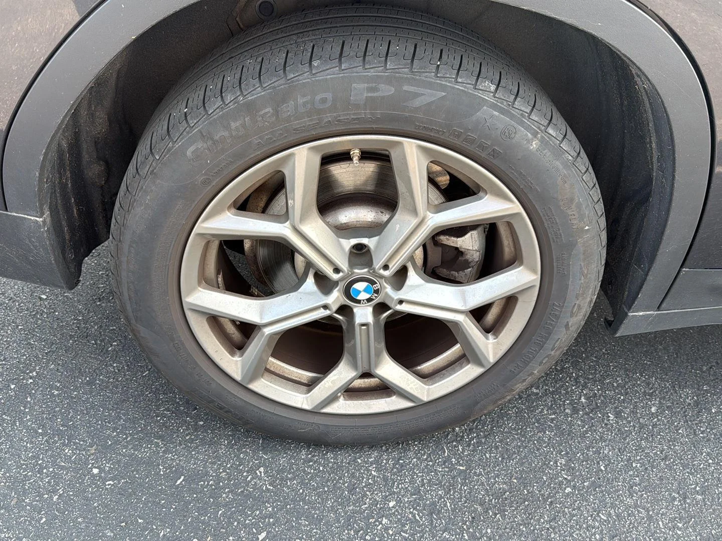 Used 2023 Dark Graphite Metallic BMW xDrive30i image 9