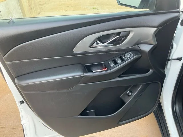 Used 2023 White Chevrolet LT Leather image 4