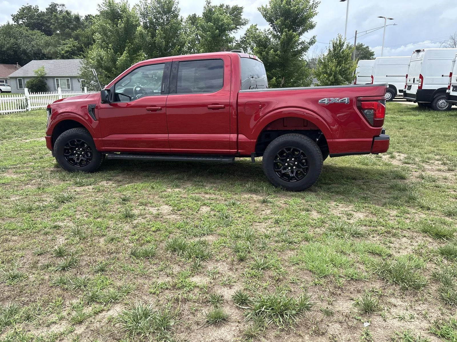 Used 2024 Rapid Red Metallic Tinted Clearcoat Ford XLT image 8