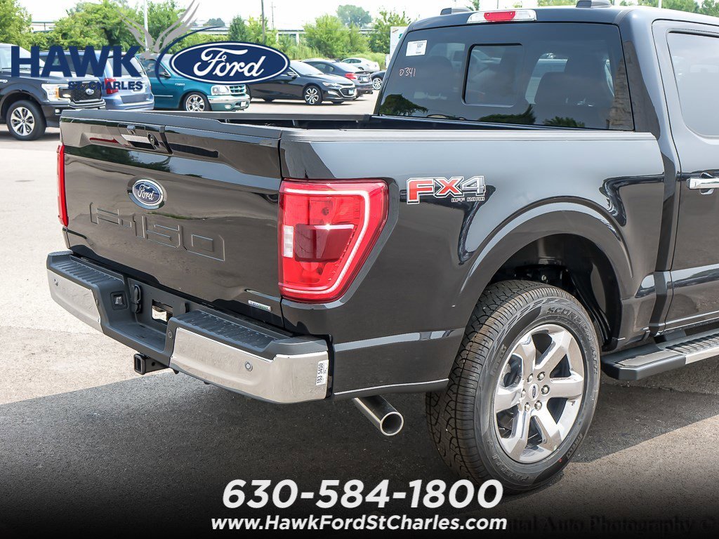 New 2023 Agate Black Metallic Ford XLT image 6