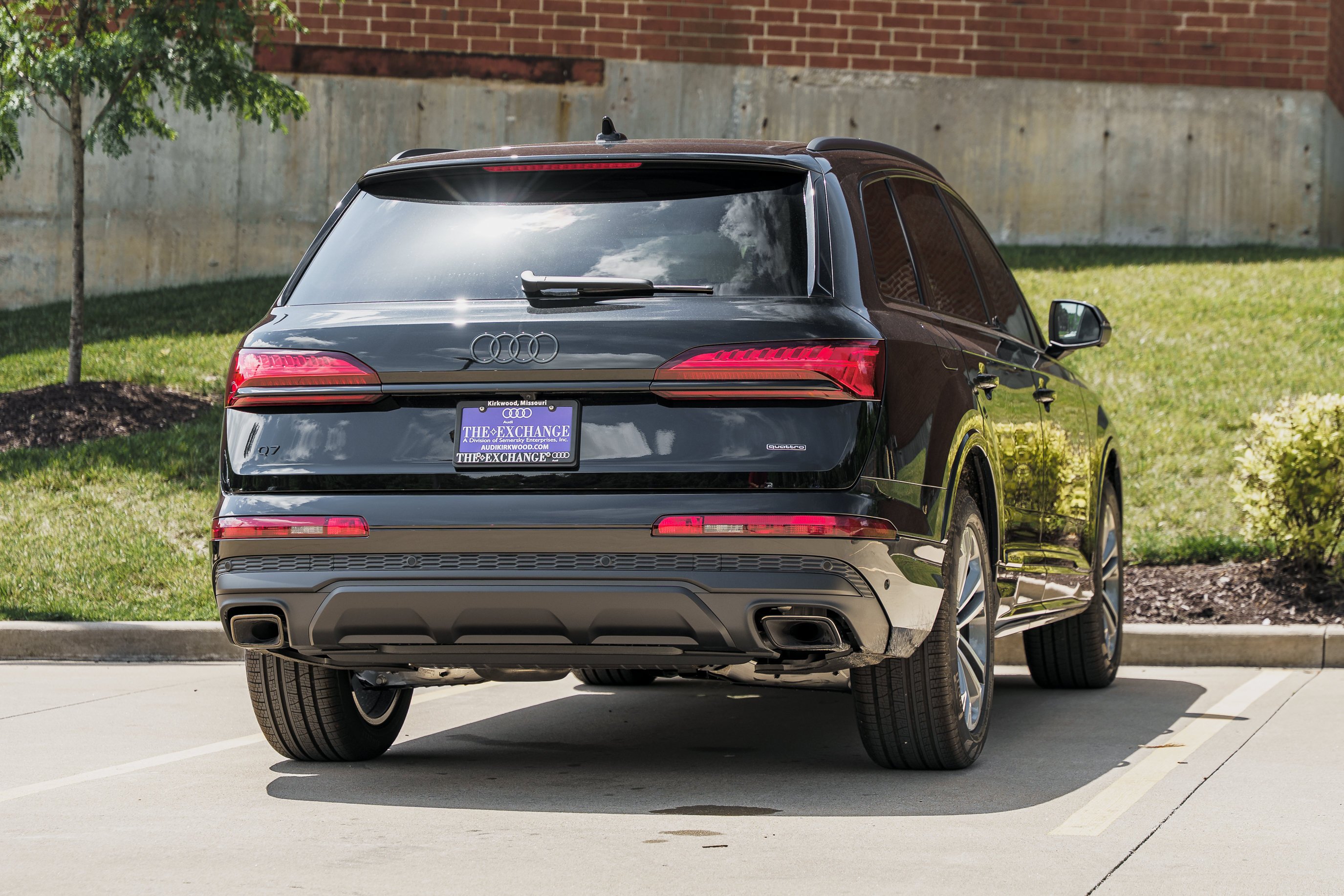 New 2026 MYTHOS BLACK Audi Premium image 4