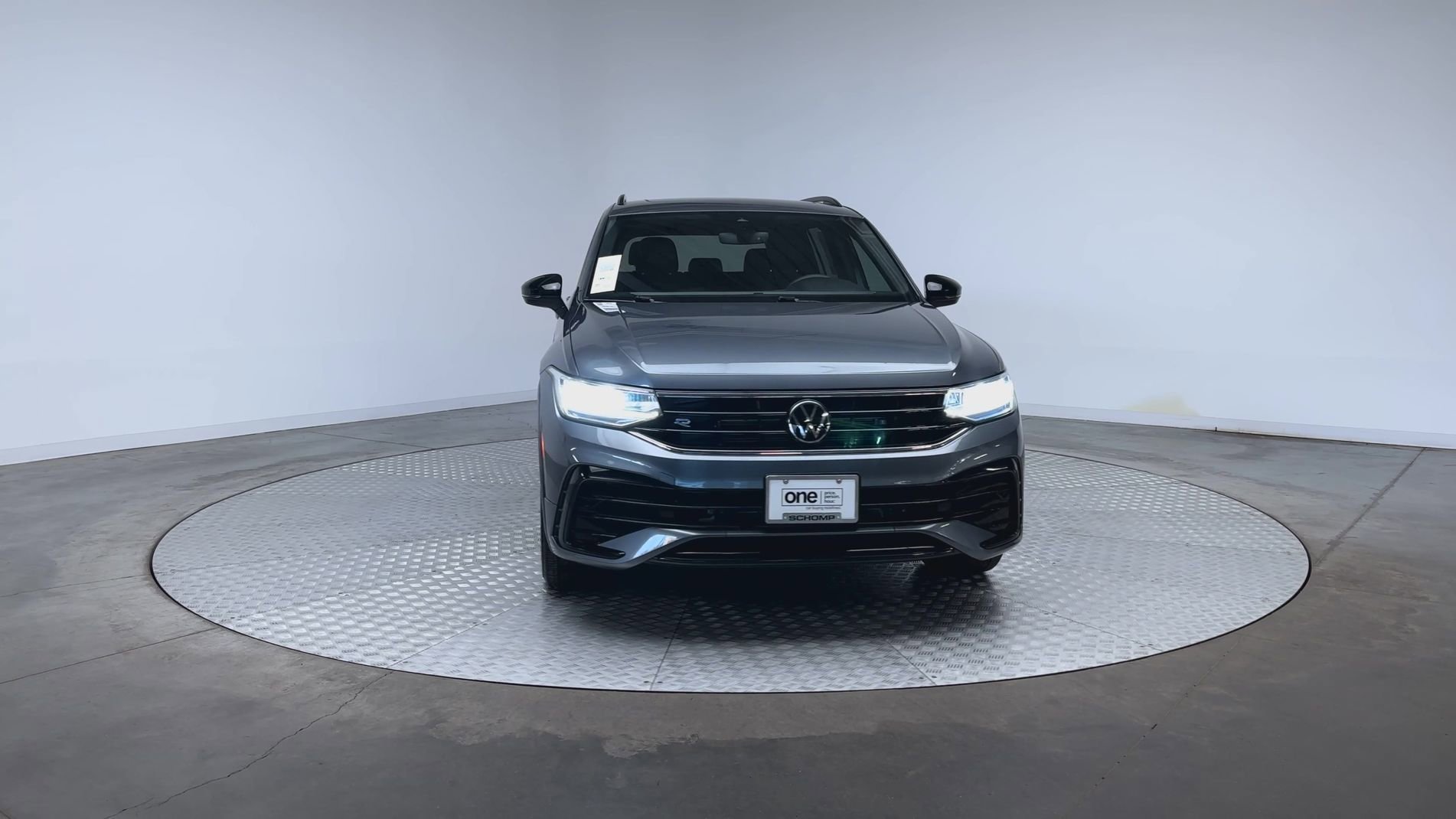 Used 2023 Gray Volkswagen SE R-Line Black image 3