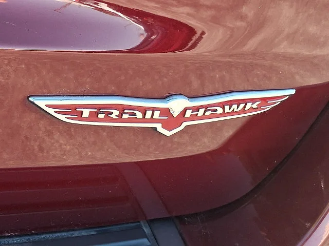 Used 2019 Red Jeep Trailhawk image 31