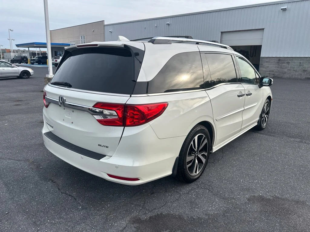 Used 2019 White Diamond Pearl Honda Elite image 3