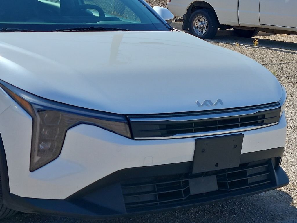 2025 Kia K4 LXS - Photo 7