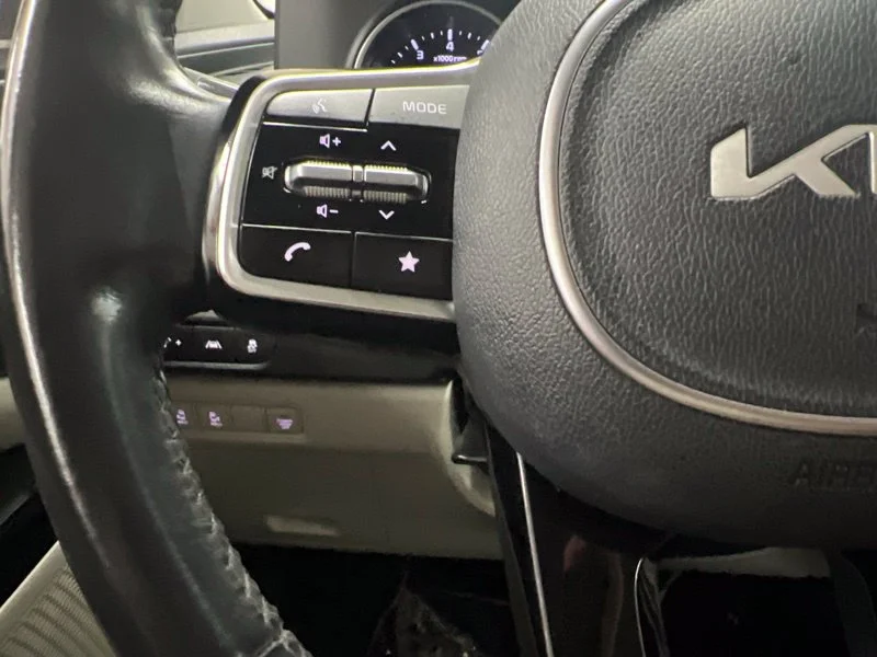 Used 2023 Blue Kia LX Seat Package image 22