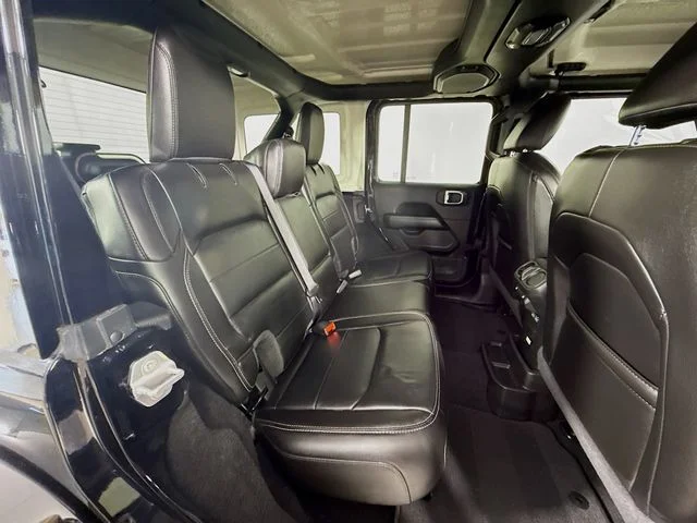 Used 2022 Black Jeep Unlimited Sahara image 26