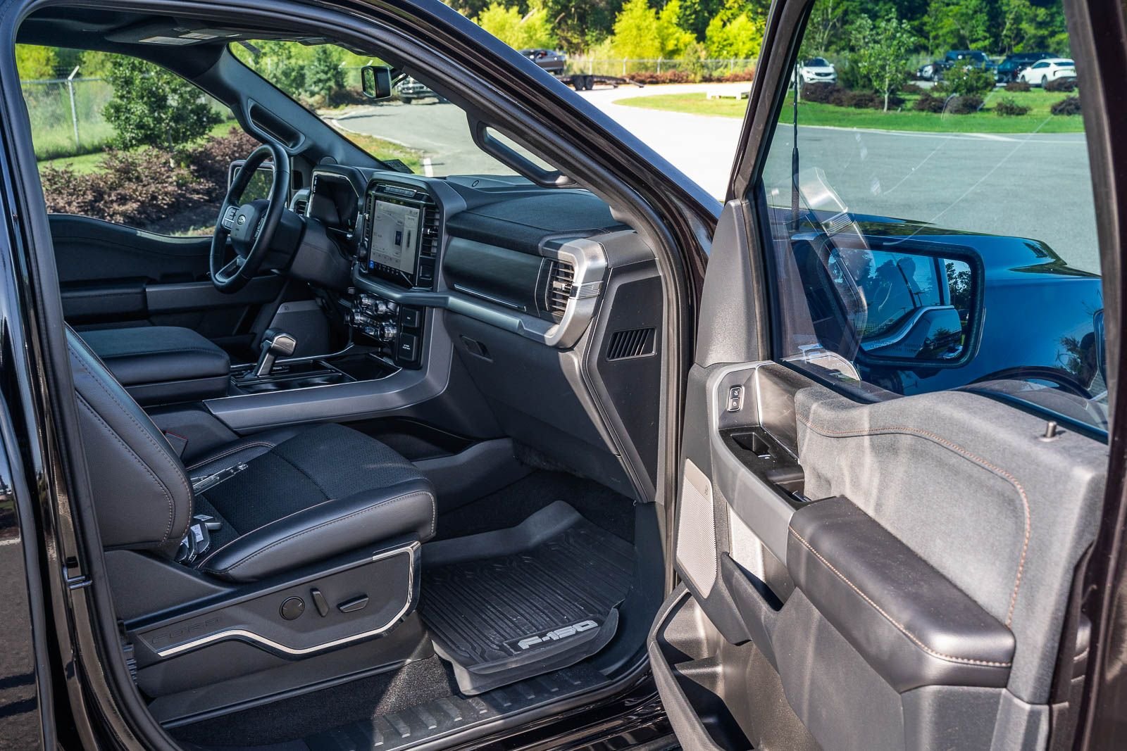 Used 2024 Black Ford Lariat image 10