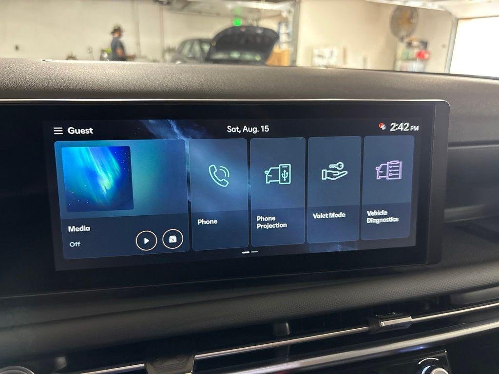 New 2026 White Hyundai SEL AWD image 17