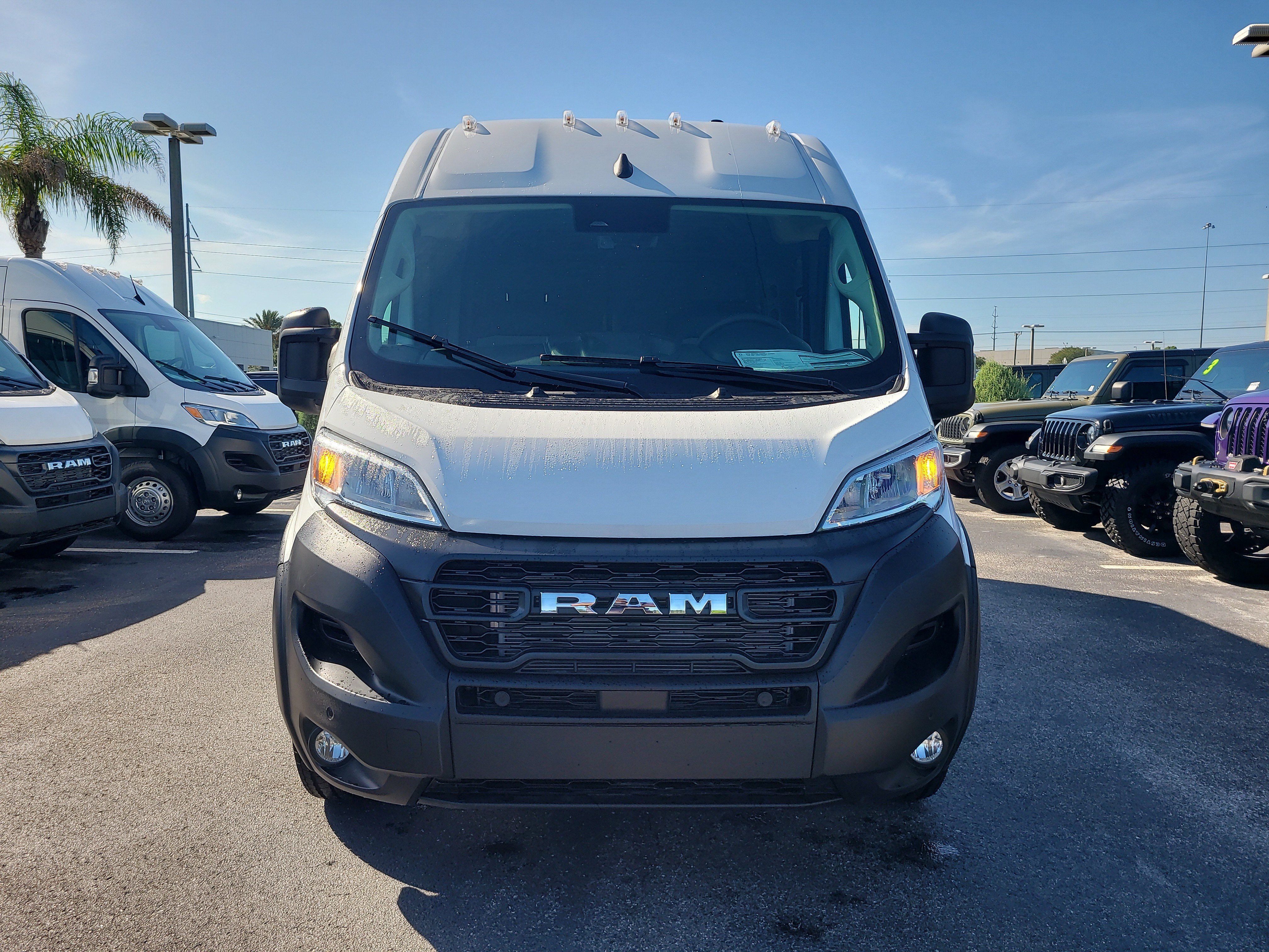 New 2026 Bright White Clear-Coat Exterior Paint RAM Tradesman image 3