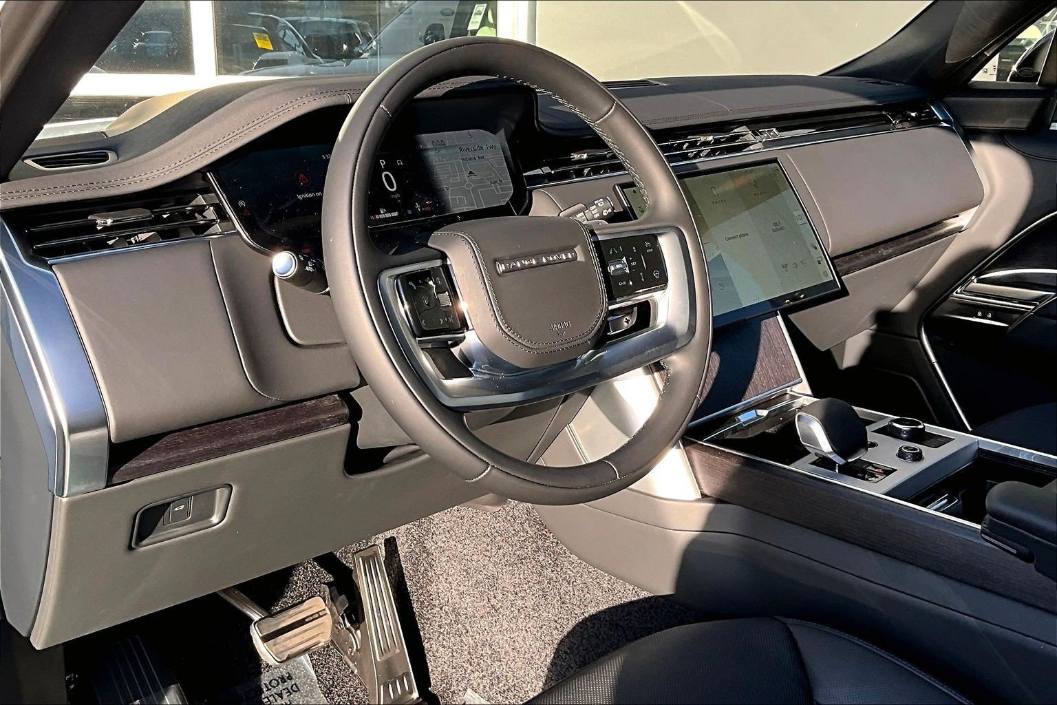 New 2027 Fuji White Land Rover SE image 6