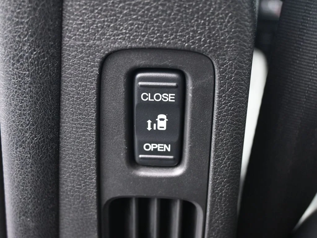 Used 2024 Gray / Black Honda EX-L image 37