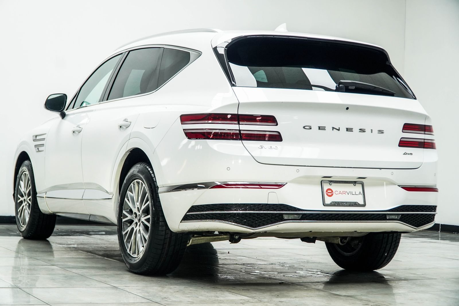 Used 2025 White Genesis 2.5T image 10