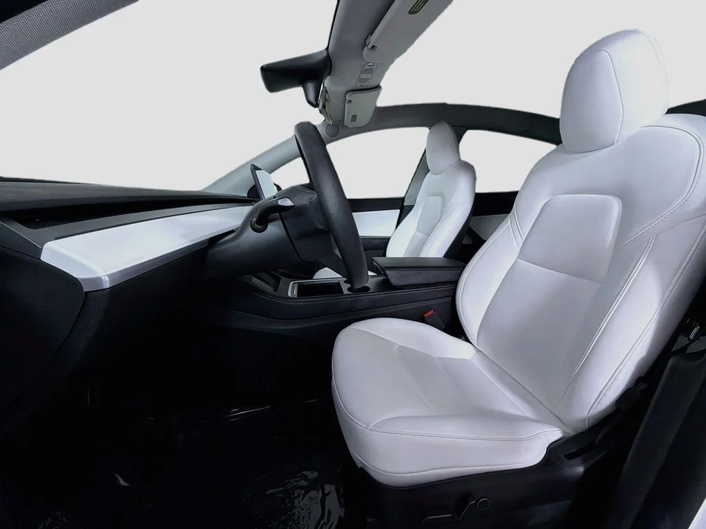 Used 2021 White Tesla Long Range image 22