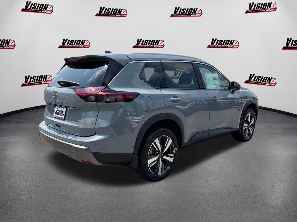 Used 2025 Gray Nissan SL image 5