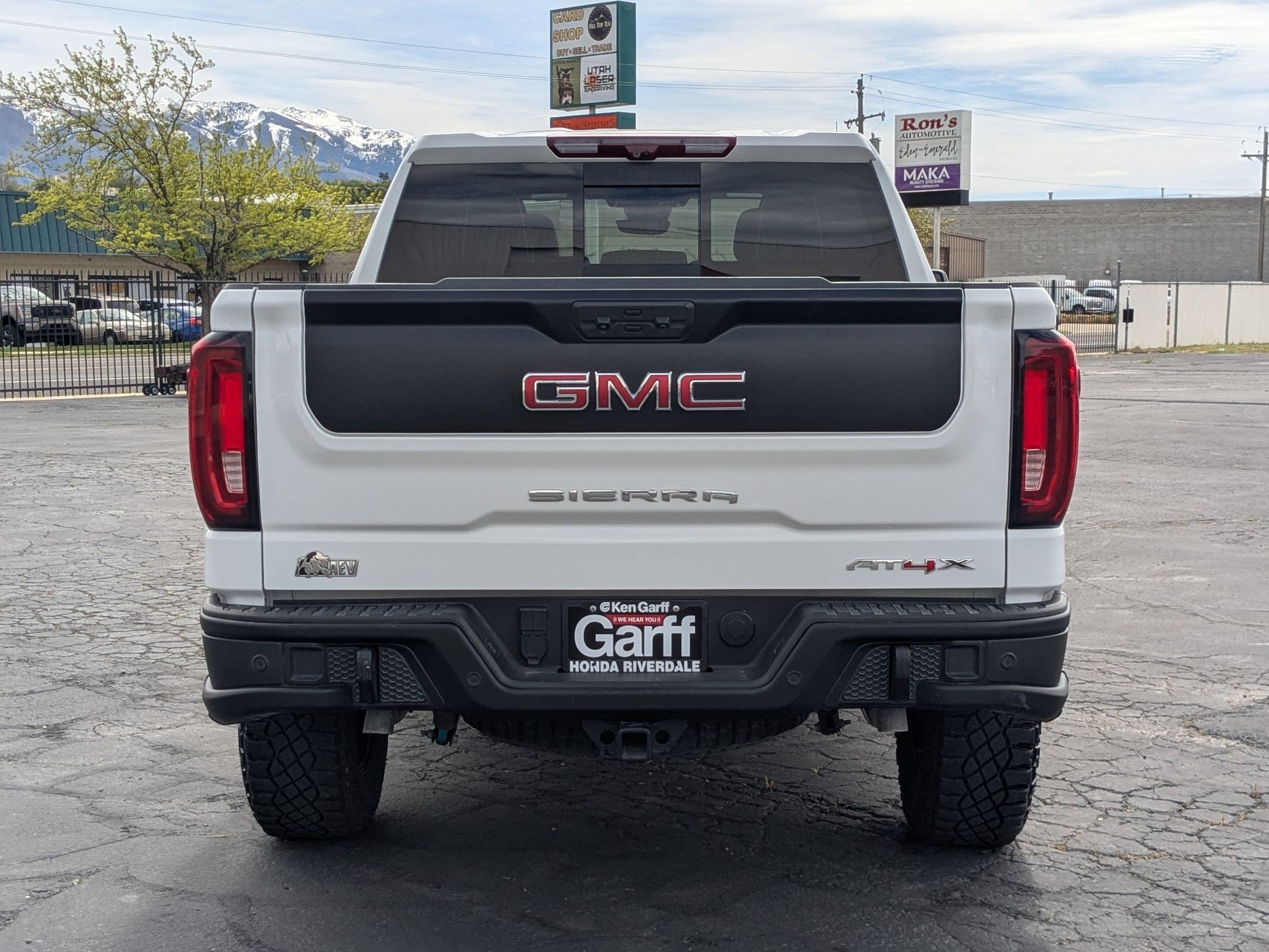 Used 2024 Summit White GMC AT4X image 4