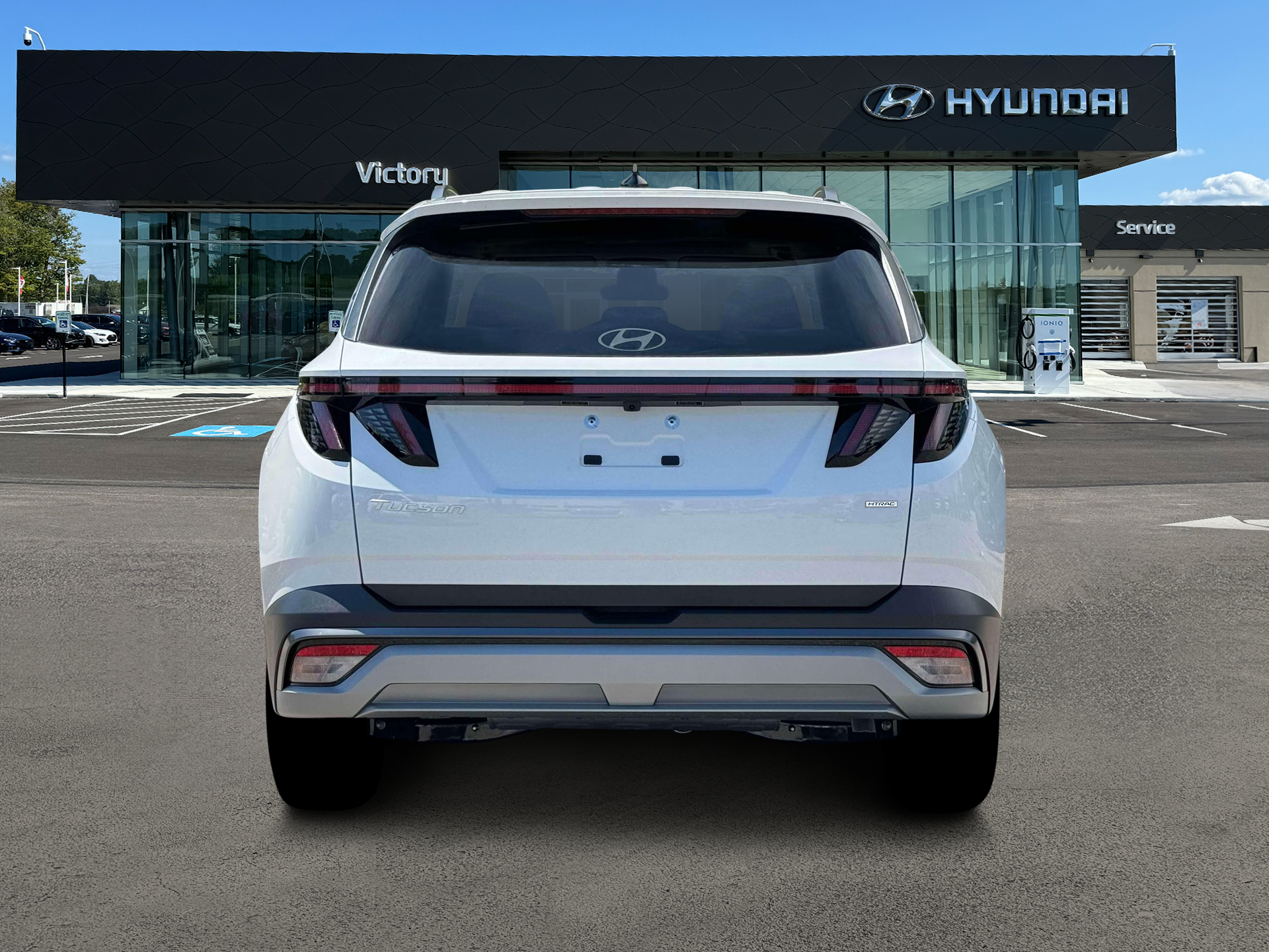 New 2026 White Hyundai SEL Premium image 6