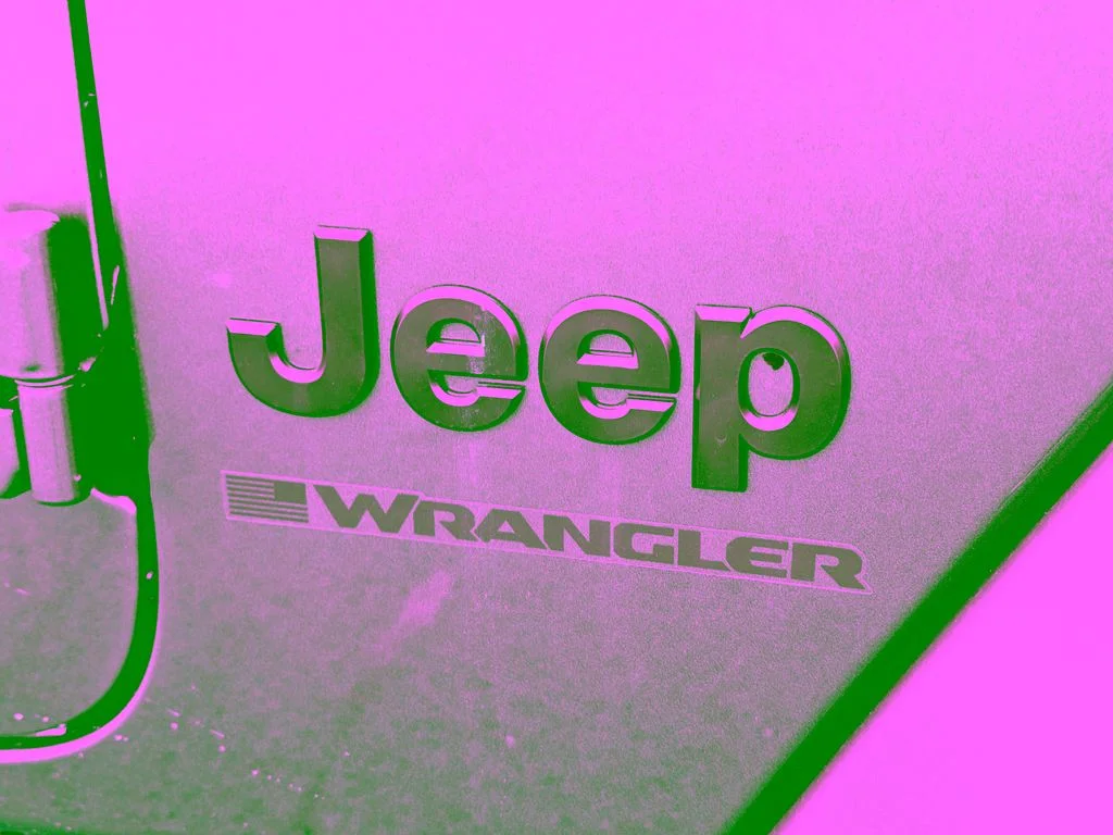 New 2026 Granite Crystal Metallic Clear-Coat Exterior Paint Jeep Sport S image 7