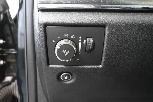 Used 2017 Black Jeep Limited image 29