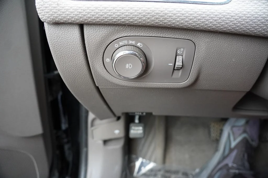 Used 2017 Mosaic Black Metallic Chevrolet LT image 21