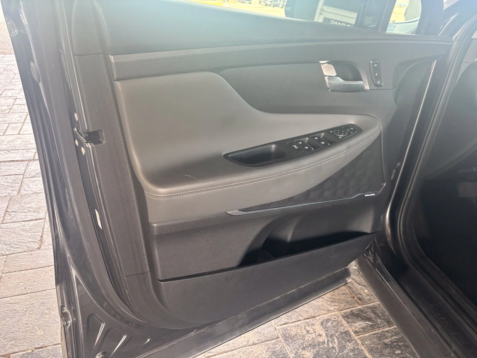 Certified Used 2023 Gray Hyundai Limited image 9