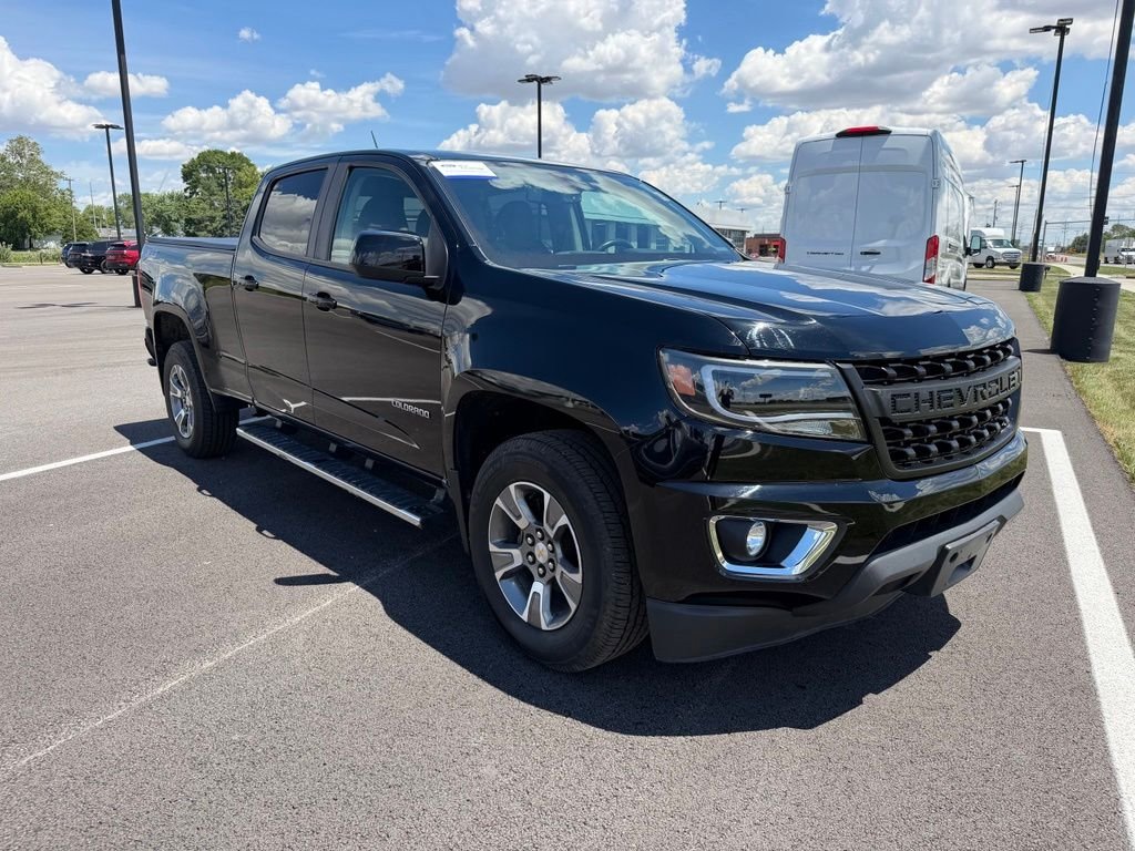 Used 2019 Black Chevrolet Z71 image 3