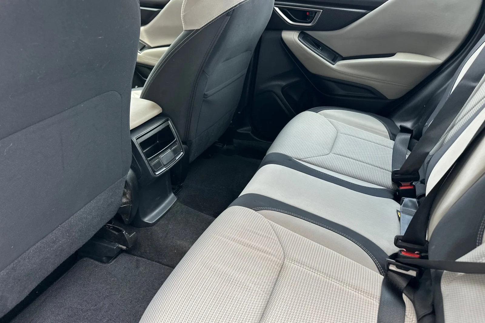 Used 2019 Horizon Blue Pearl Subaru Base image 12