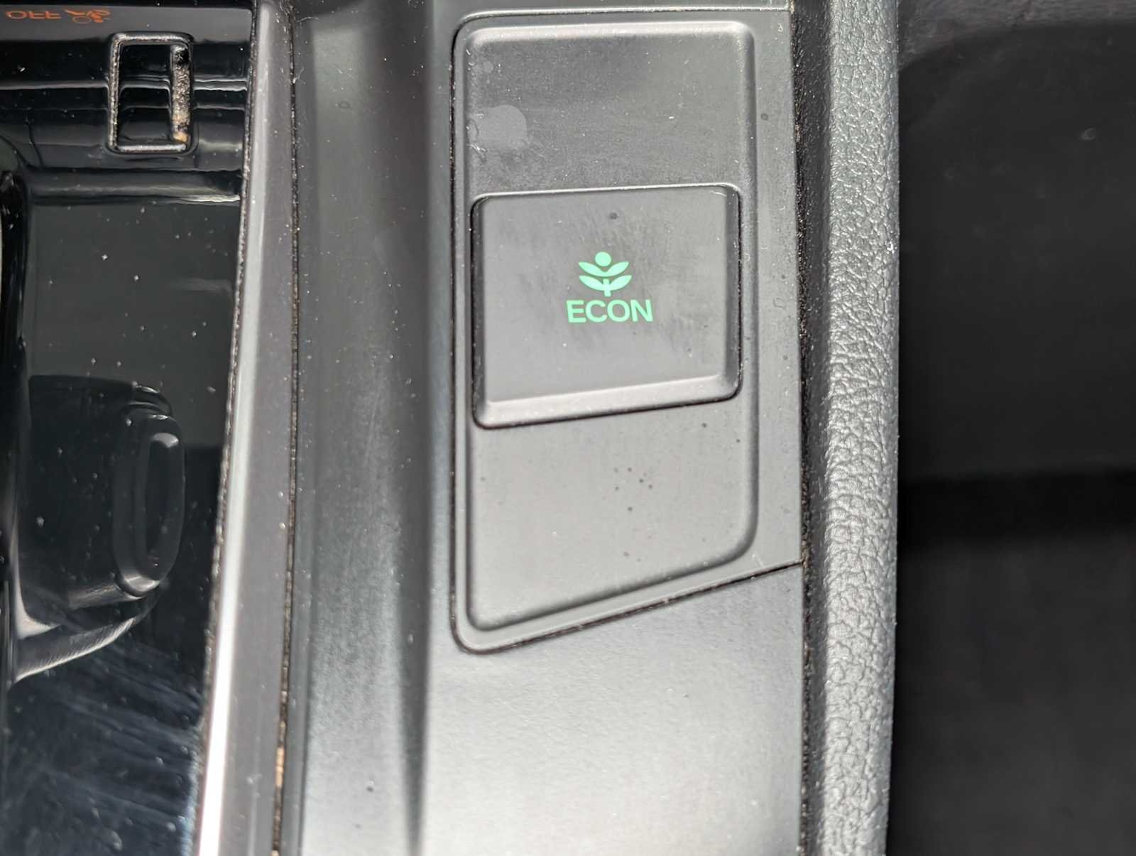 Used 2018 Obsidian Blue Pearl Honda Touring image 31