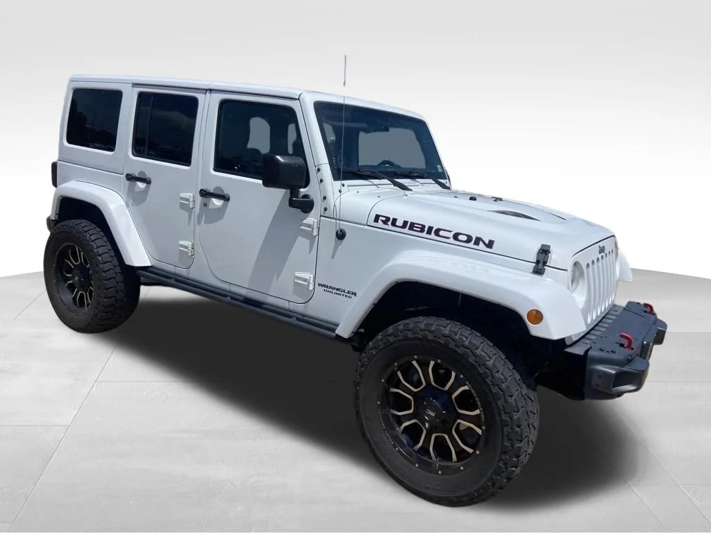 Used 2017 White Jeep Unlimited Rubicon image 9