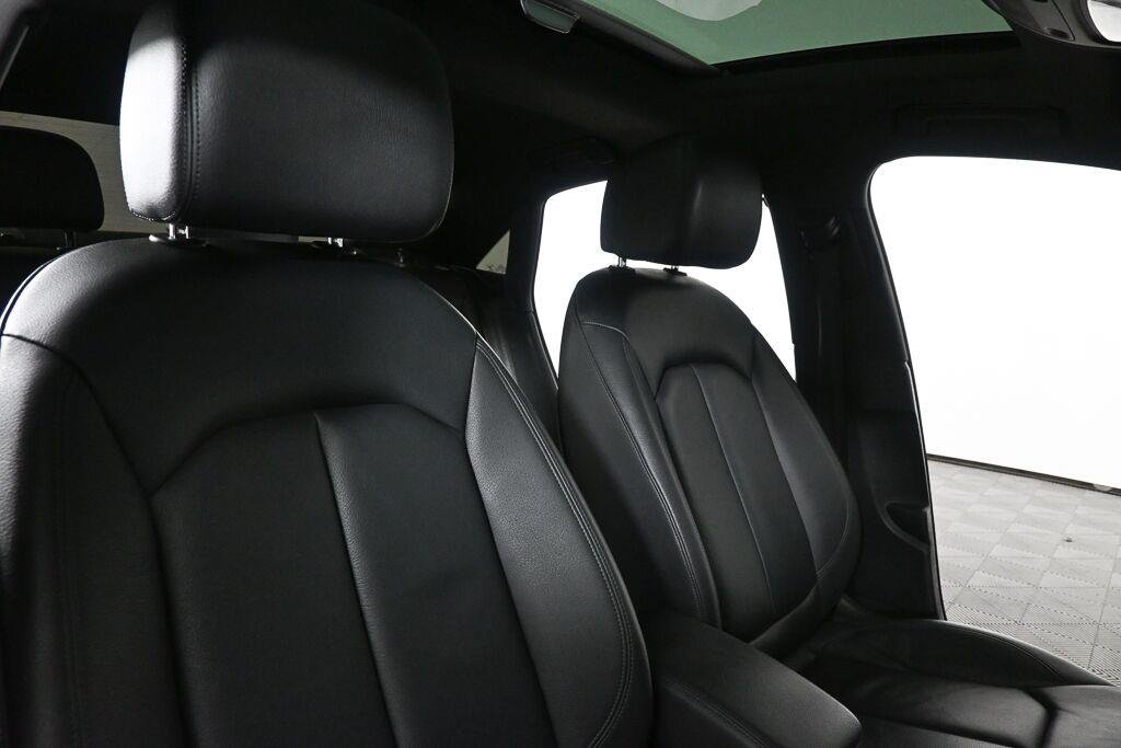 Used 2018 Brilliant Black Audi Premium image 20