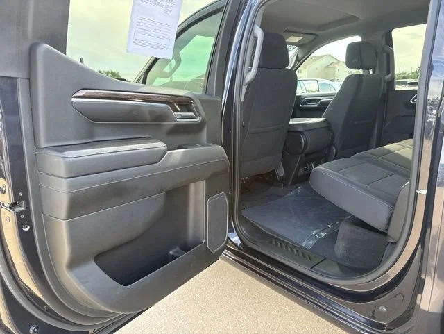 Used 2022 Titanium Rush Metallic GMC Elevation image 35
