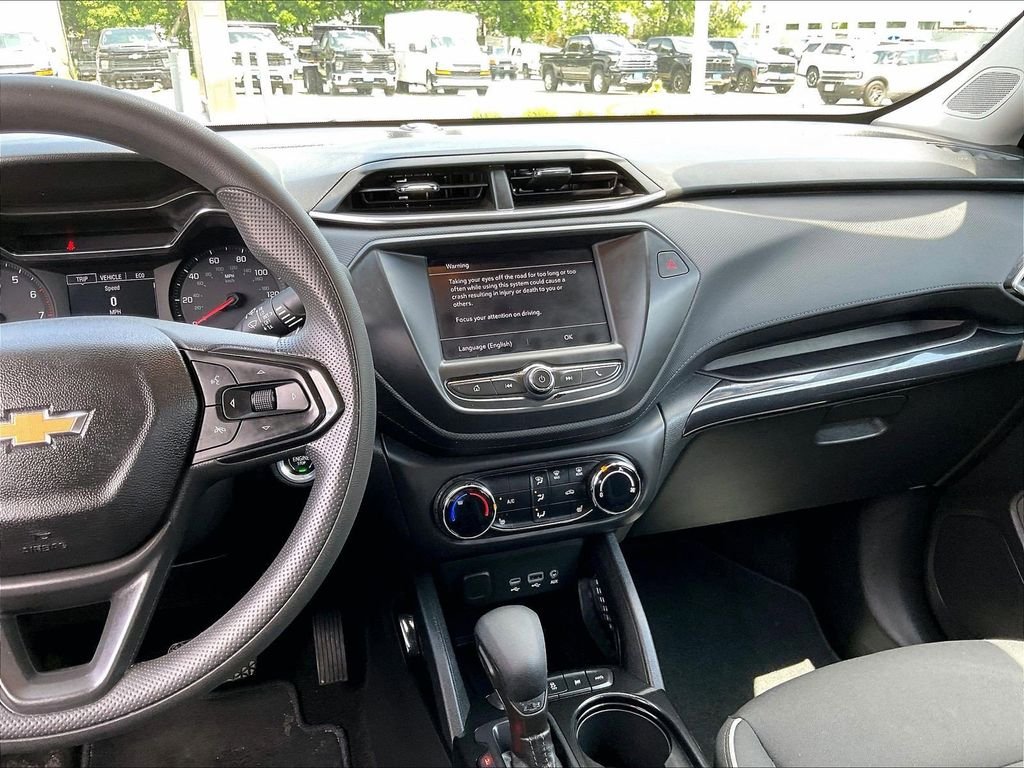 Used 2023 Gray Chevrolet LT image 18