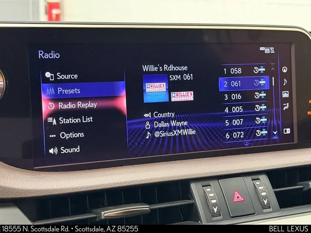 Used 2019 Red Lexus 300h image 24