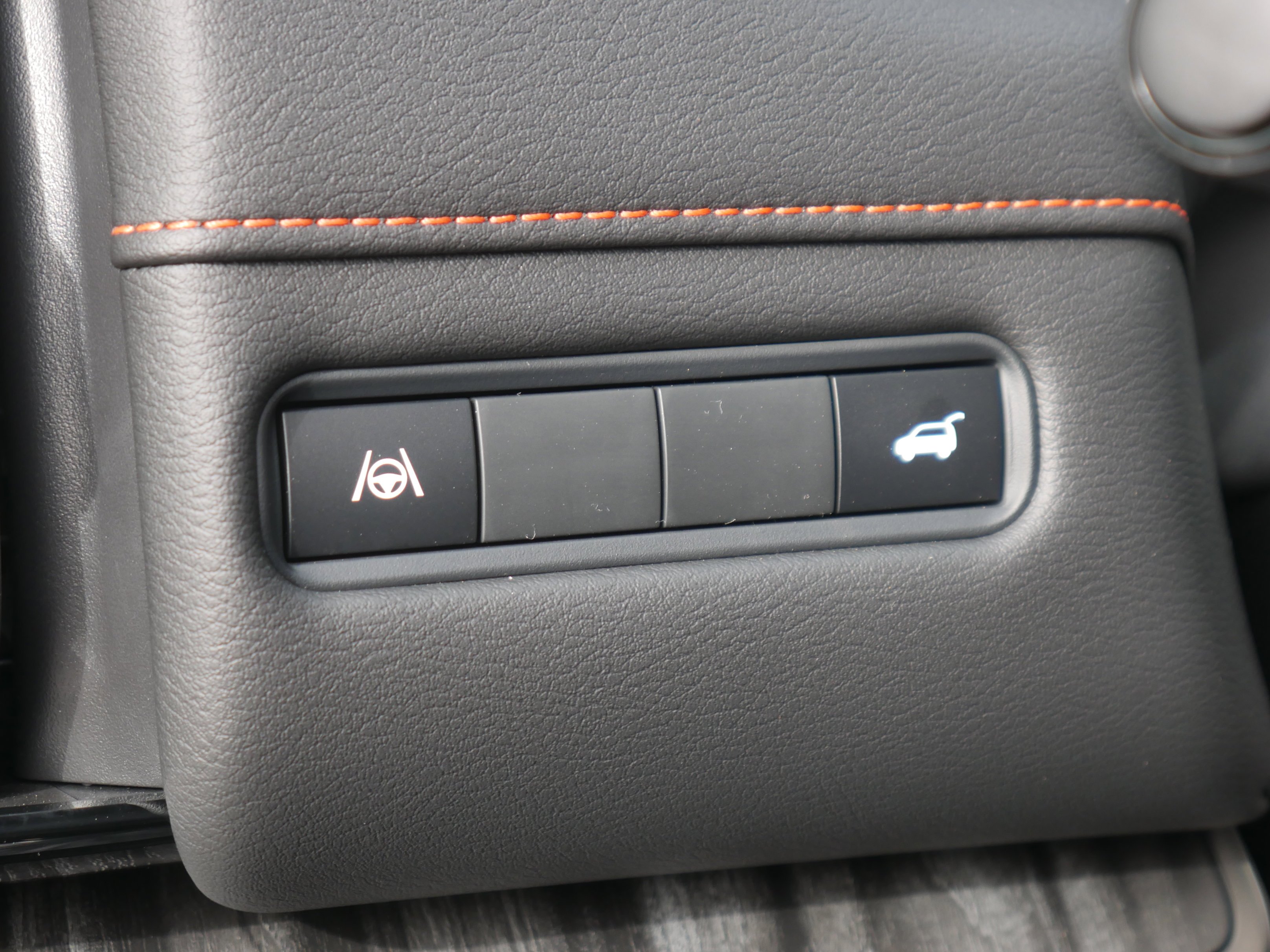 2026 Nissan Armada PRO-4X - Photo 6