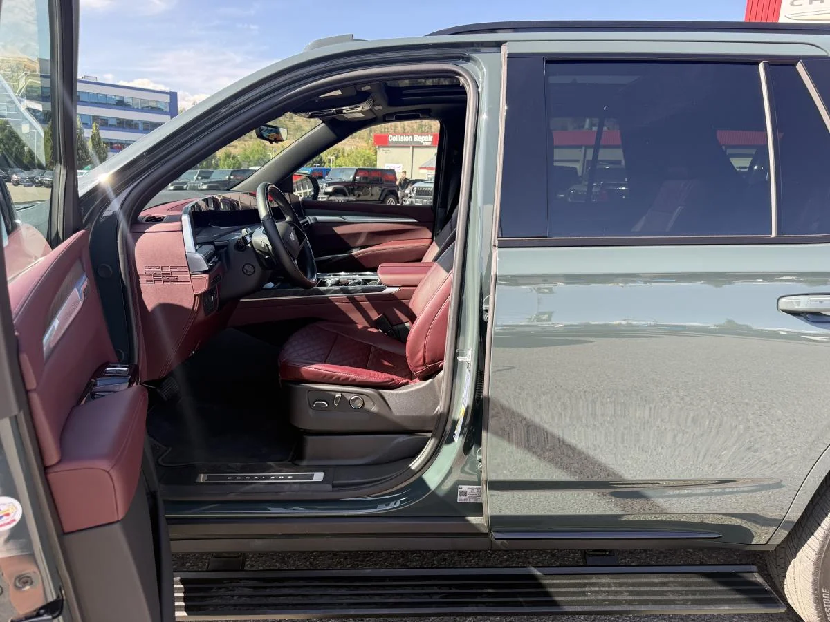 Used 2025 Green Cadillac 4wd Sport image 12