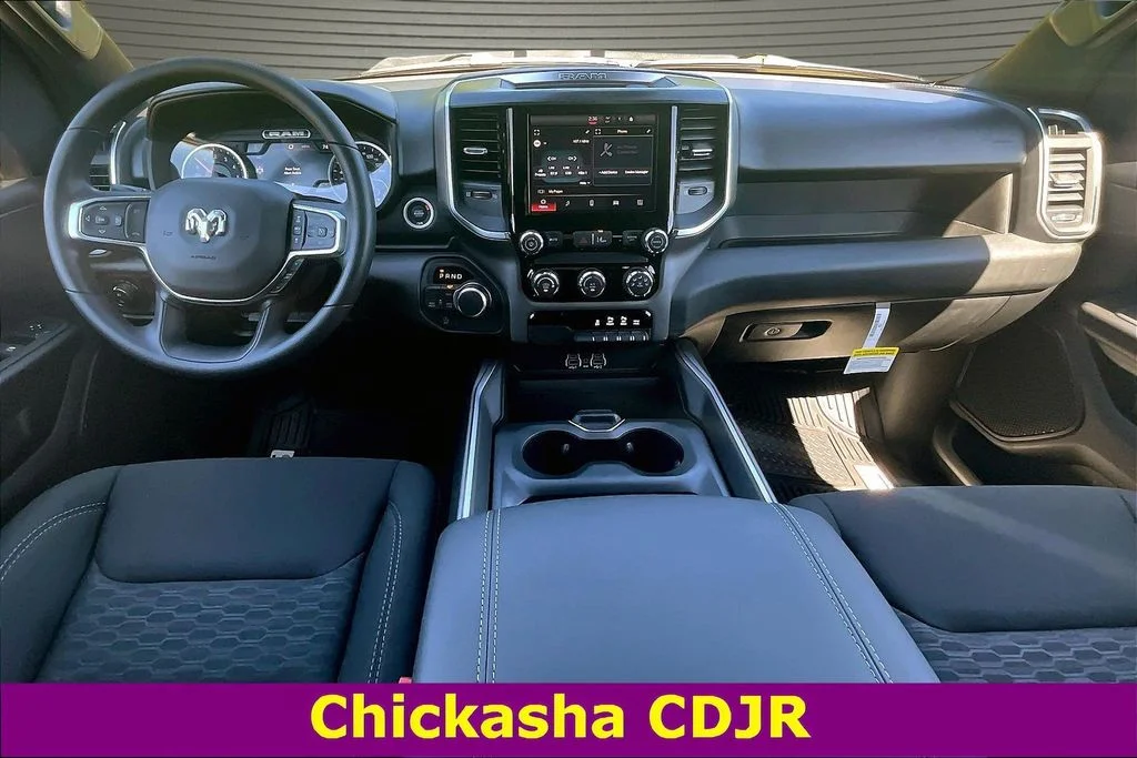 New 2026 Diamond Black Crystal Pearl-Coat Exterior Paint RAM Express image 5
