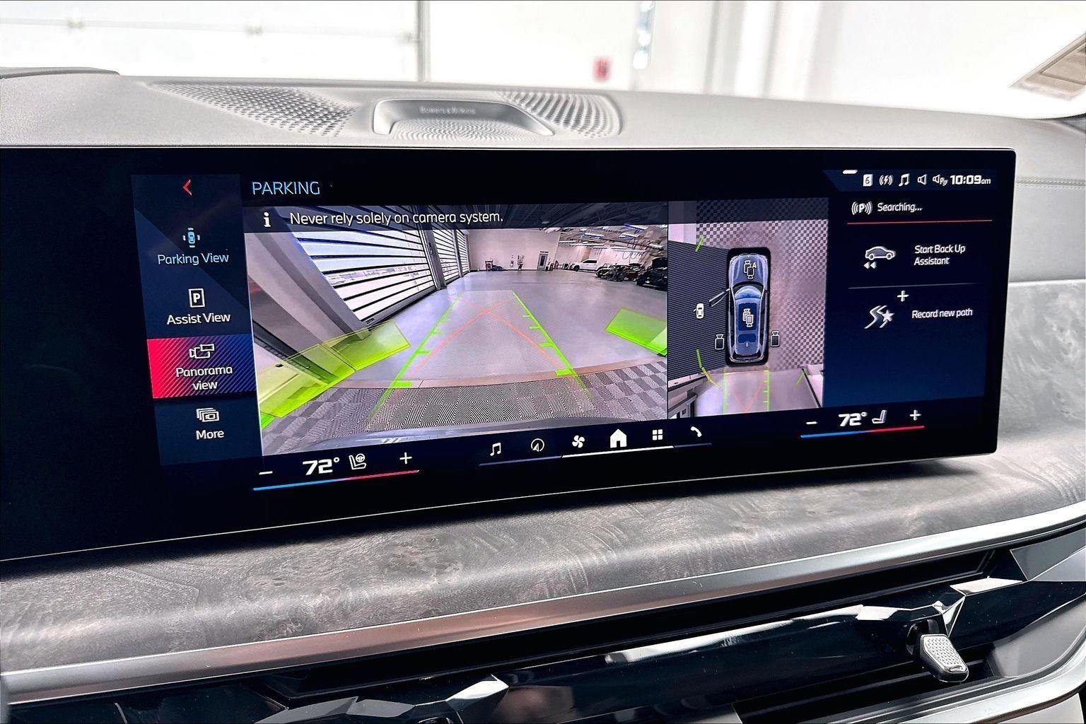 New 2027 Skyscraper Grey Metallic BMW M60i image 19