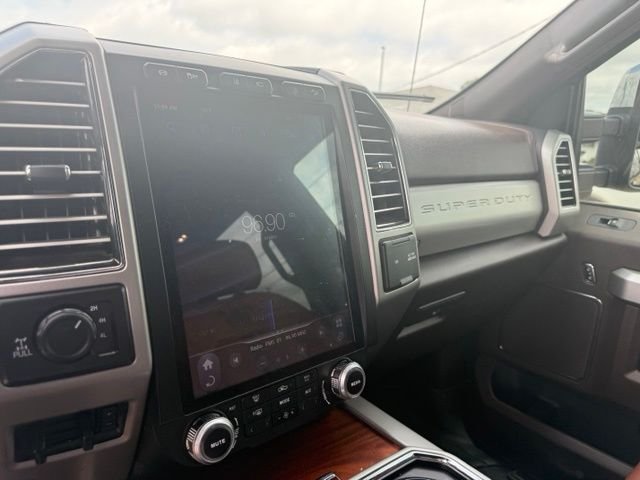 Used 2019 Black Ford King Ranch image 7