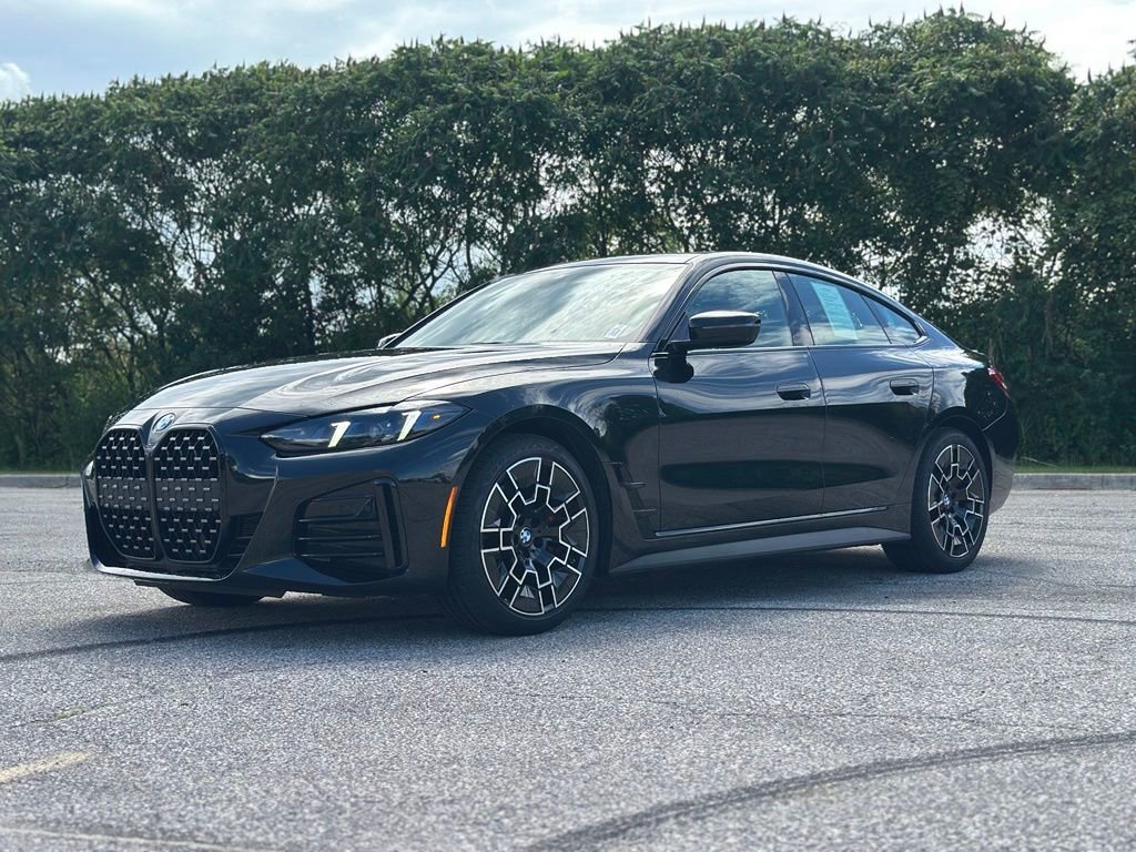 New 2026 Black Sapphire Metallic BMW 430i xDrive image 3