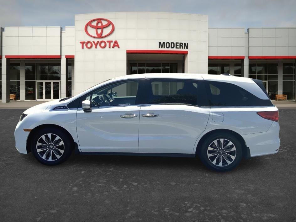 Used 2022 Platinum White Pearl Honda EX-L image 7