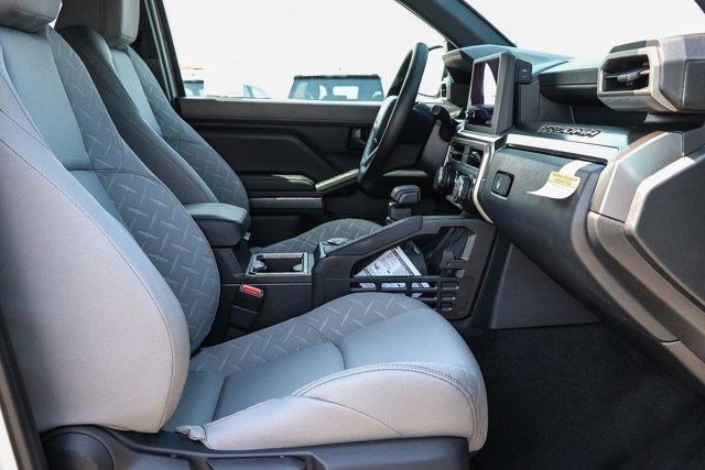 2026 Toyota Tacoma SR5 - Photo 19