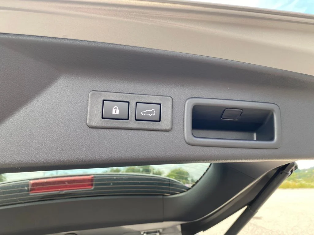 New 2026 RIVER ROCK PEARL Subaru Premium Hybrid image 17
