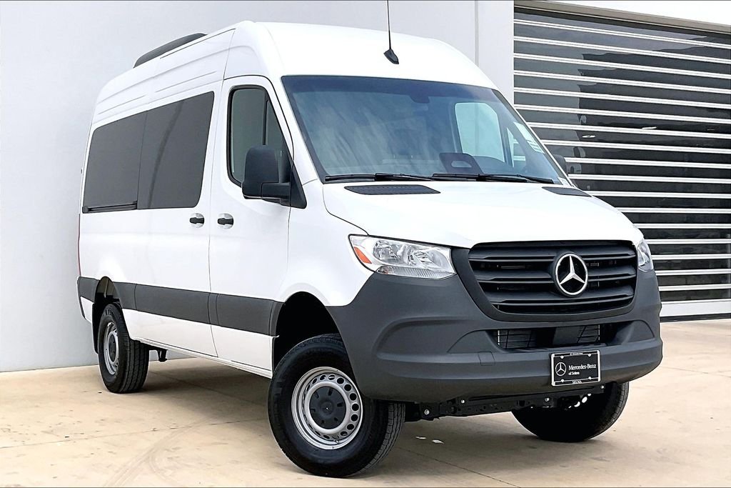 2025 Mercedes-Benz Sprinter 2500 144 WB HO 4x4's photo