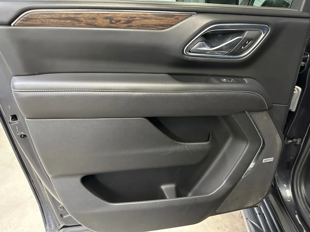 2024 Chevrolet Suburban Premier - Photo 20