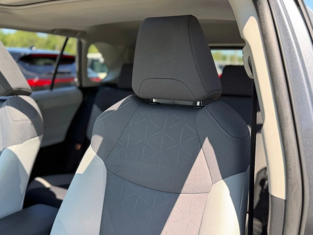 Used 2019 Gray Toyota XLE image 10