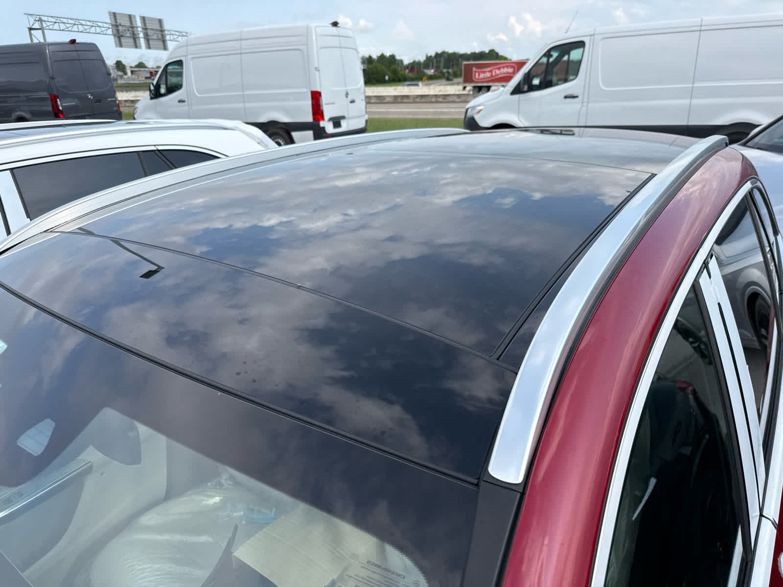 New 2027 MANUFAKTUR Patagonia Red Metallic Mercedes-Benz GLC 300 image 8