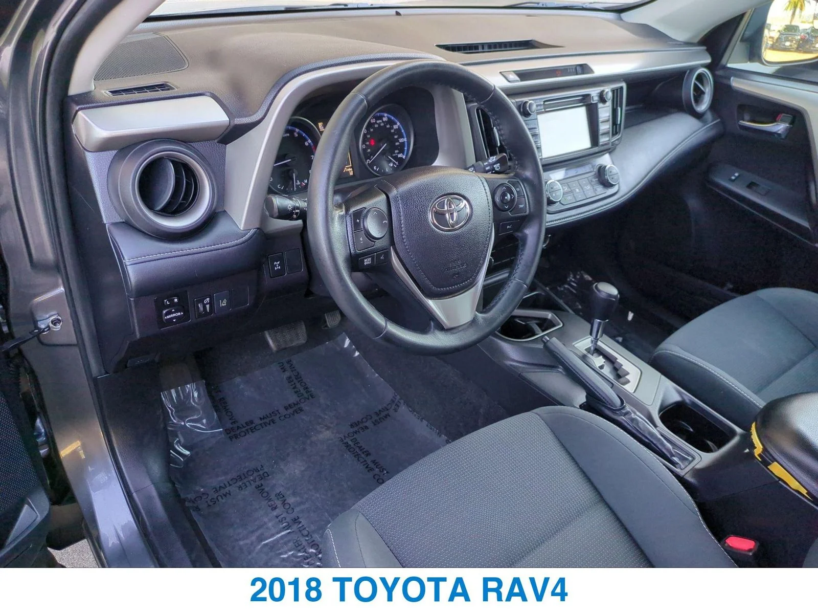 Used 2018 Gray Toyota XLE image 14